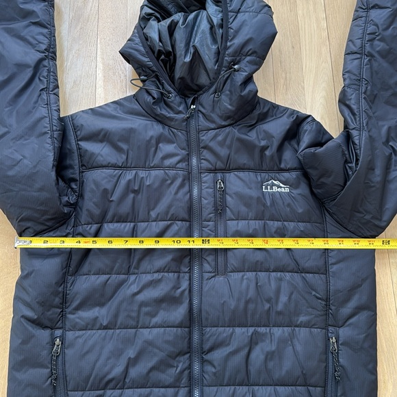 L.L. Bean primaloft insulated hooded jacket - Picture 10 of 13